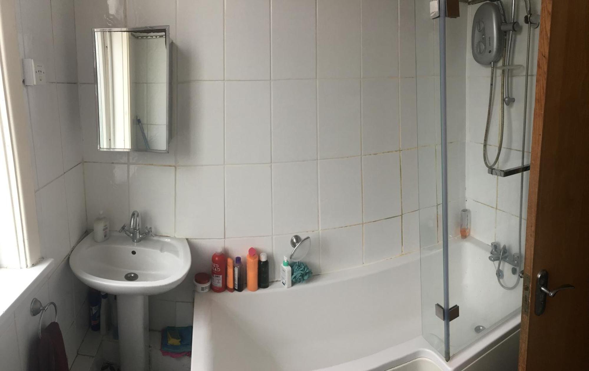 Single Room - Town & University Nearby, 24H Bus, Airport-Linked Манчестер Экстерьер фото